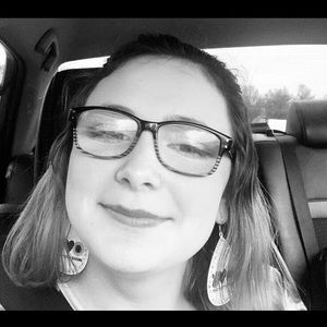 Meet your Posher, Alissa